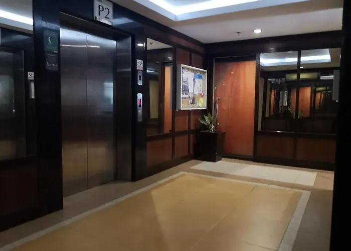 R3's Two-bedroom Minimalist Unit Taguig * マニラ市