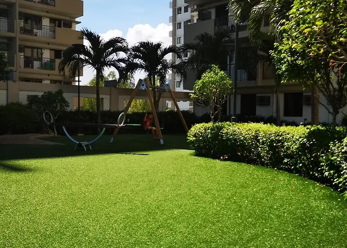 R3's Two-bedroom Minimalist Unit Taguig アパートホテル マニラ市