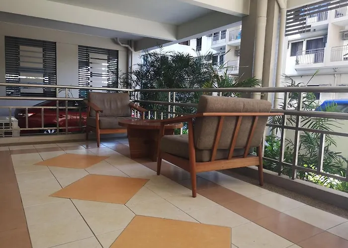 アパートホテル R3's Two-bedroom Minimalist Unit Taguig *
