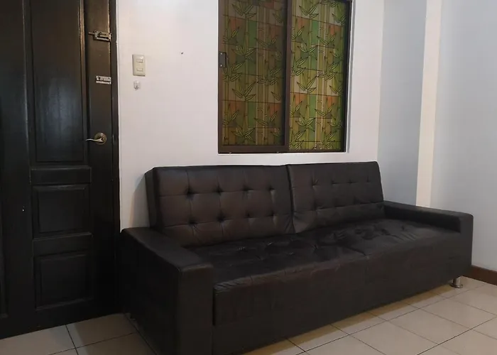 R3's Two-bedroom Minimalist Unit Taguig アパートホテル *