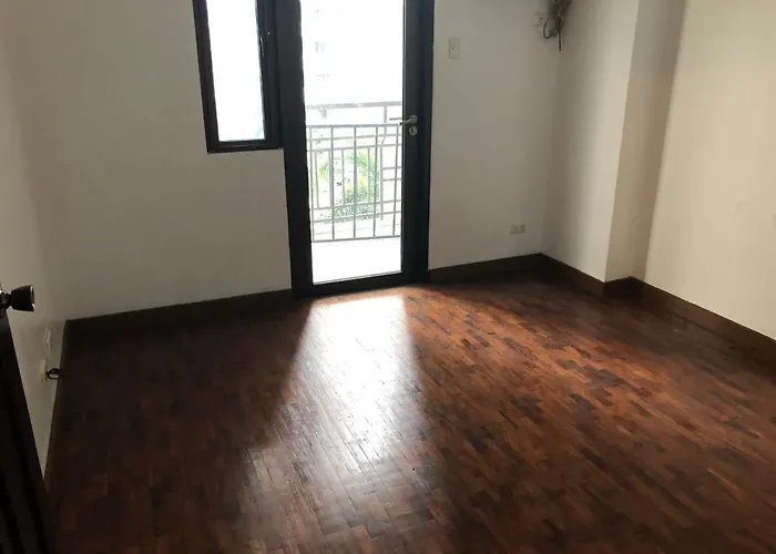 アパートホテル R3's Two-bedroom Minimalist Unit Taguig